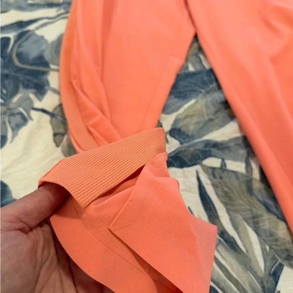 Athleta Women’s Coral Joggers - Picture 4 of 7